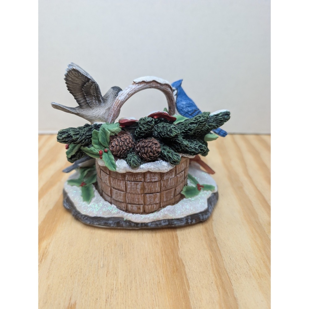 Bradford Exchange Winter's Melody Nature's Songbook Bird Figurine Box AS Is - Picture 5 of 6